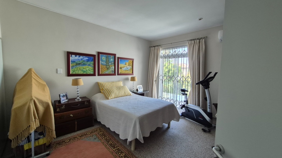 4 Bedroom Property for Sale in Summerstrand Eastern Cape